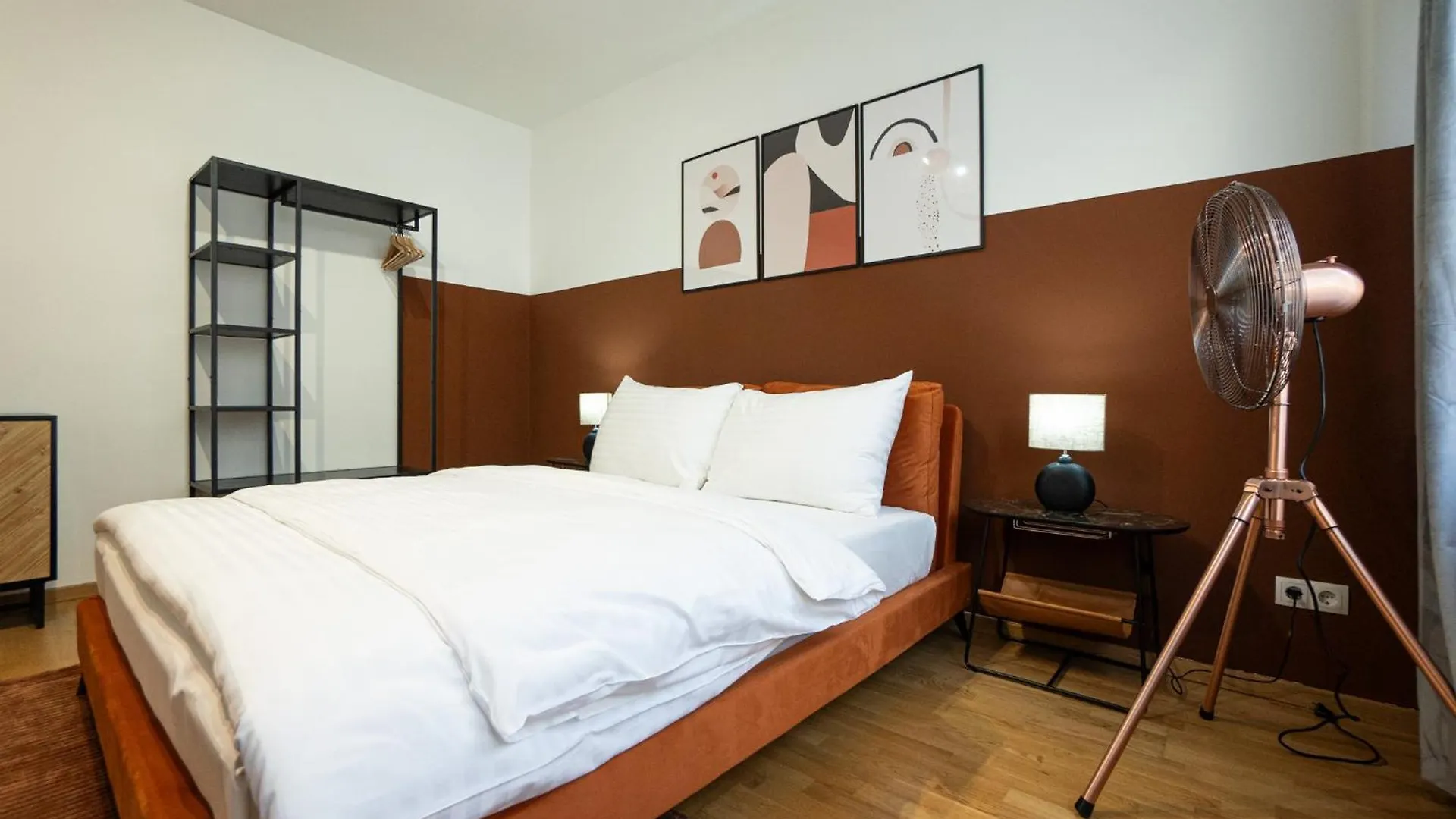Brand New! Selfcheck-In, King Size Bed, Free Wi-Fi Lägenhet Wien
