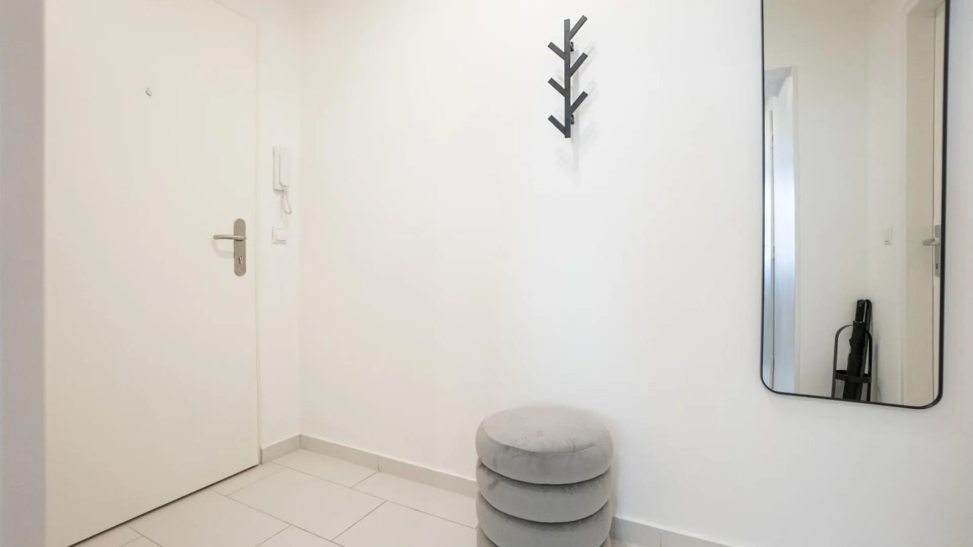 Appartement Brand New! Selfcheck-In, King Size Bed, Free Wi-Fi à Vienne 0*,  Autriche