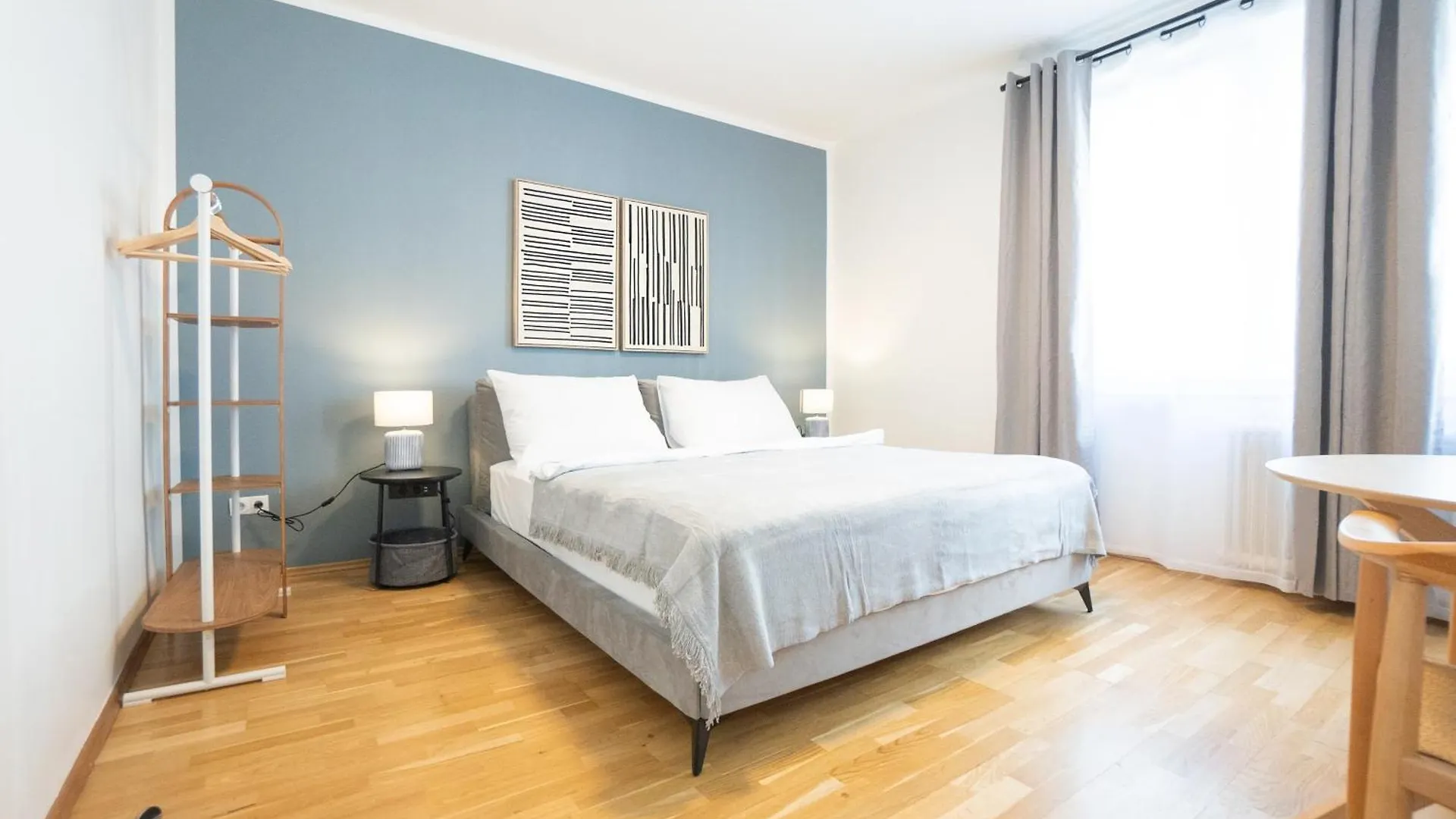 Appartement Brand New! Selfcheck-In, King Size Bed, Free Wi-Fi à Vienne