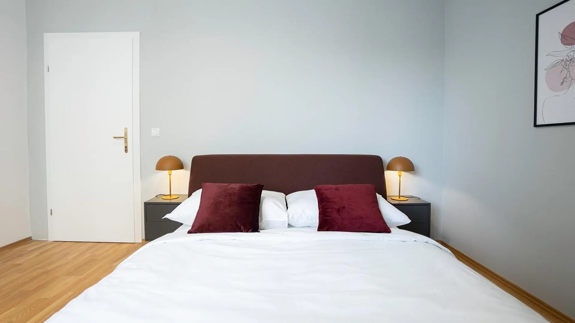 Appartement Brand New! Selfcheck-In, King Size Bed, Free Wi-Fi à Vienne